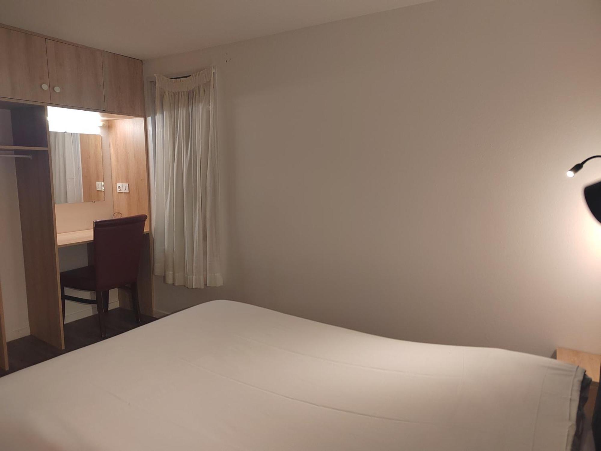 Fasthotel Paris Ouest Bouafle Exterior photo