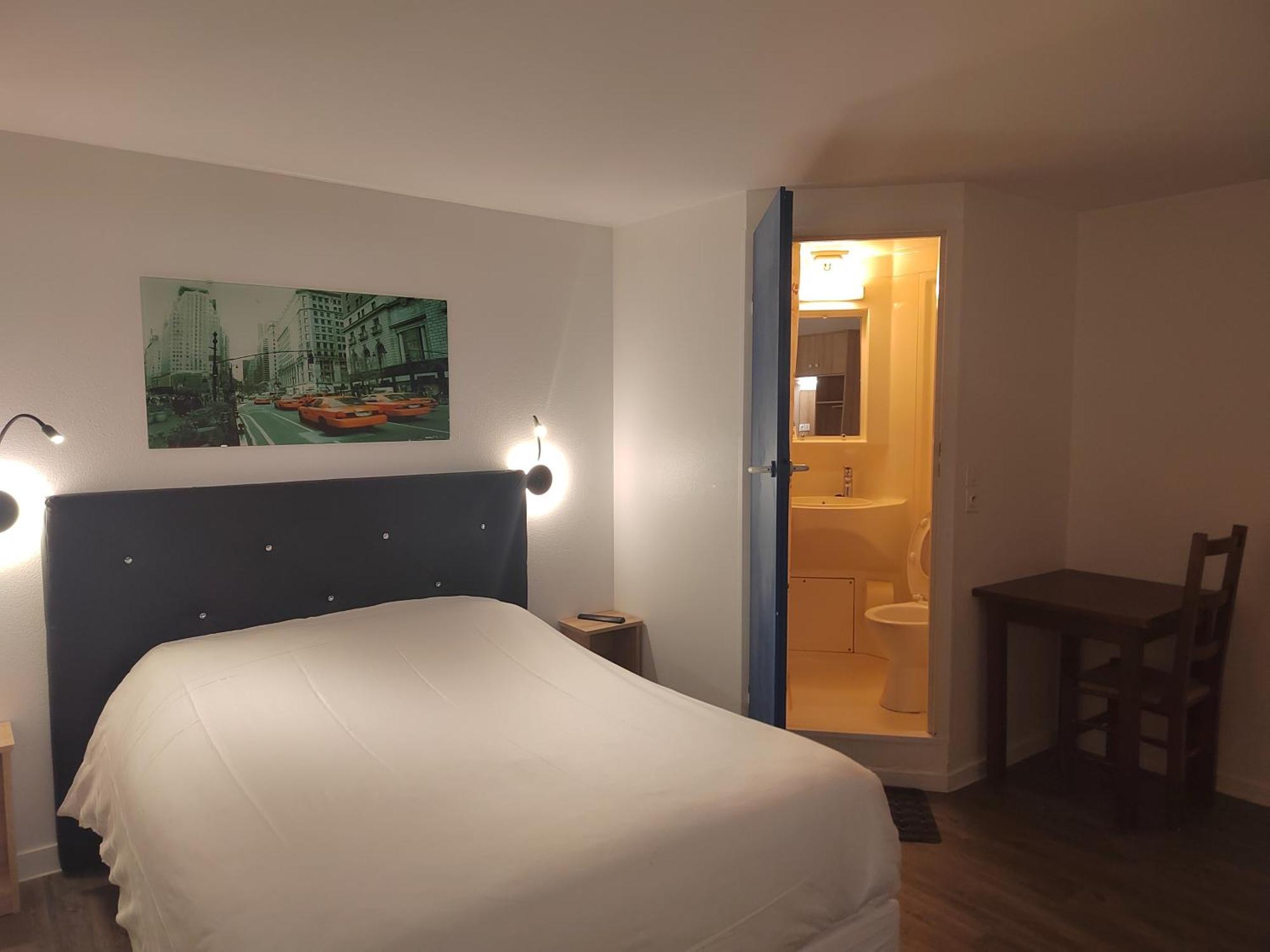 Fasthotel Paris Ouest Bouafle Exterior photo