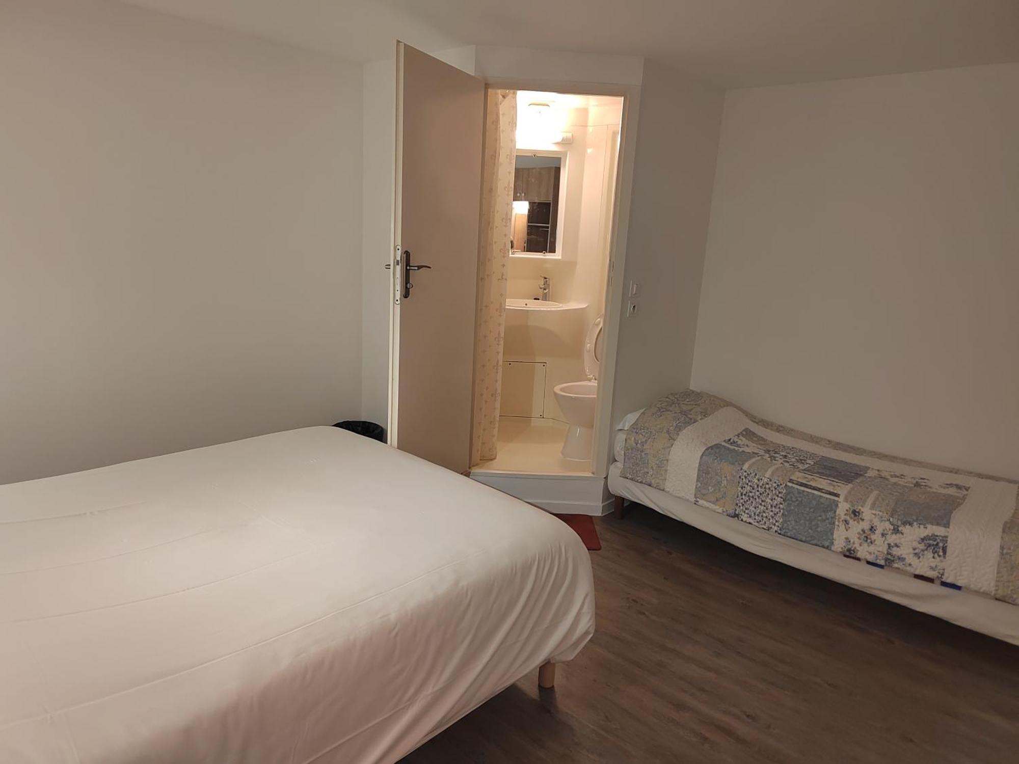 Fasthotel Paris Ouest Bouafle Exterior photo