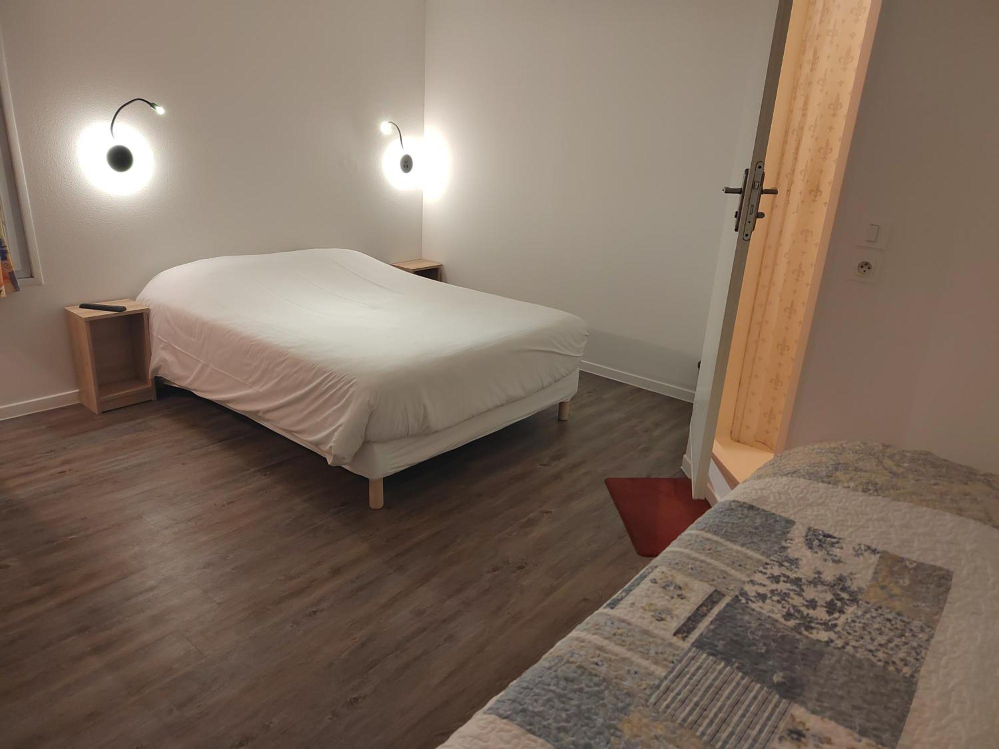 Fasthotel Paris Ouest Bouafle Exterior photo