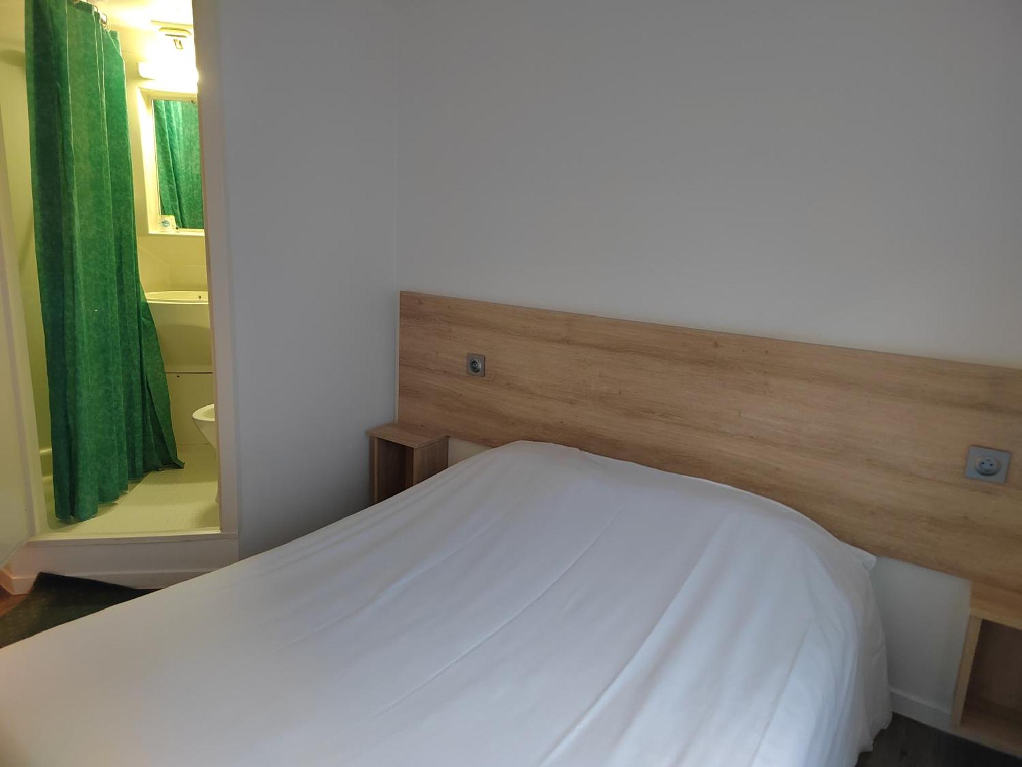 Fasthotel Paris Ouest Bouafle Exterior photo