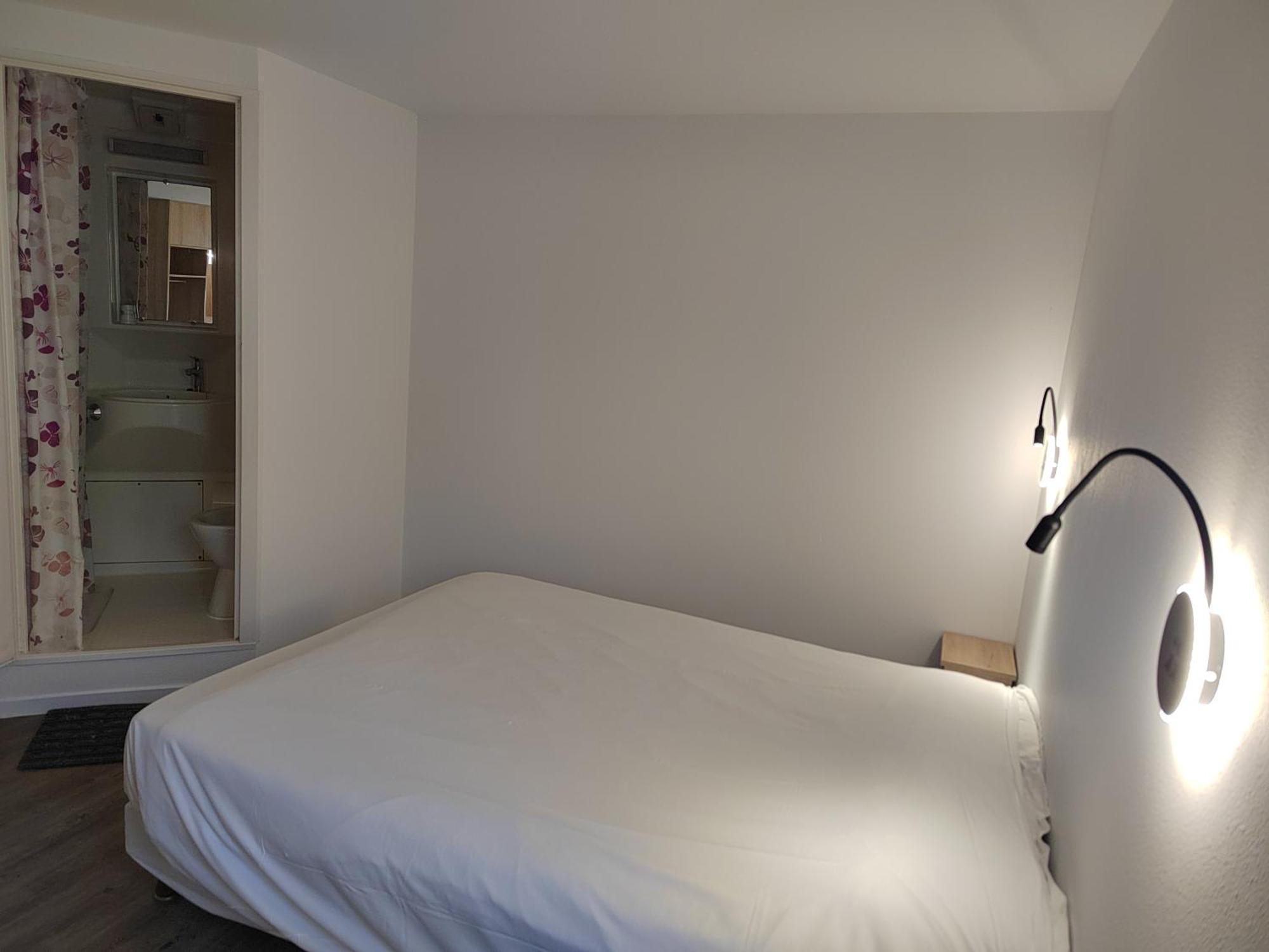Fasthotel Paris Ouest Bouafle Exterior photo