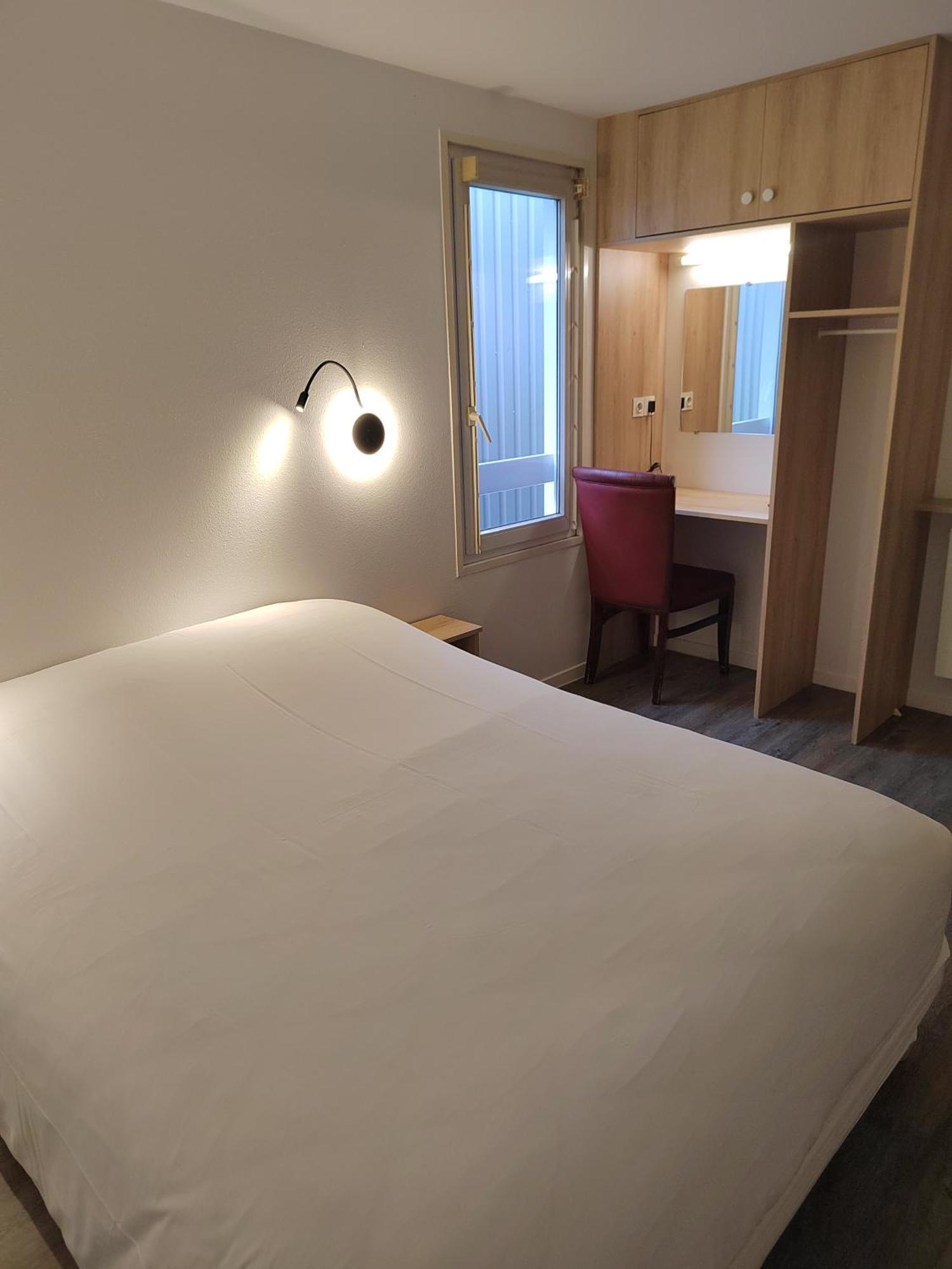 Fasthotel Paris Ouest Bouafle Exterior photo